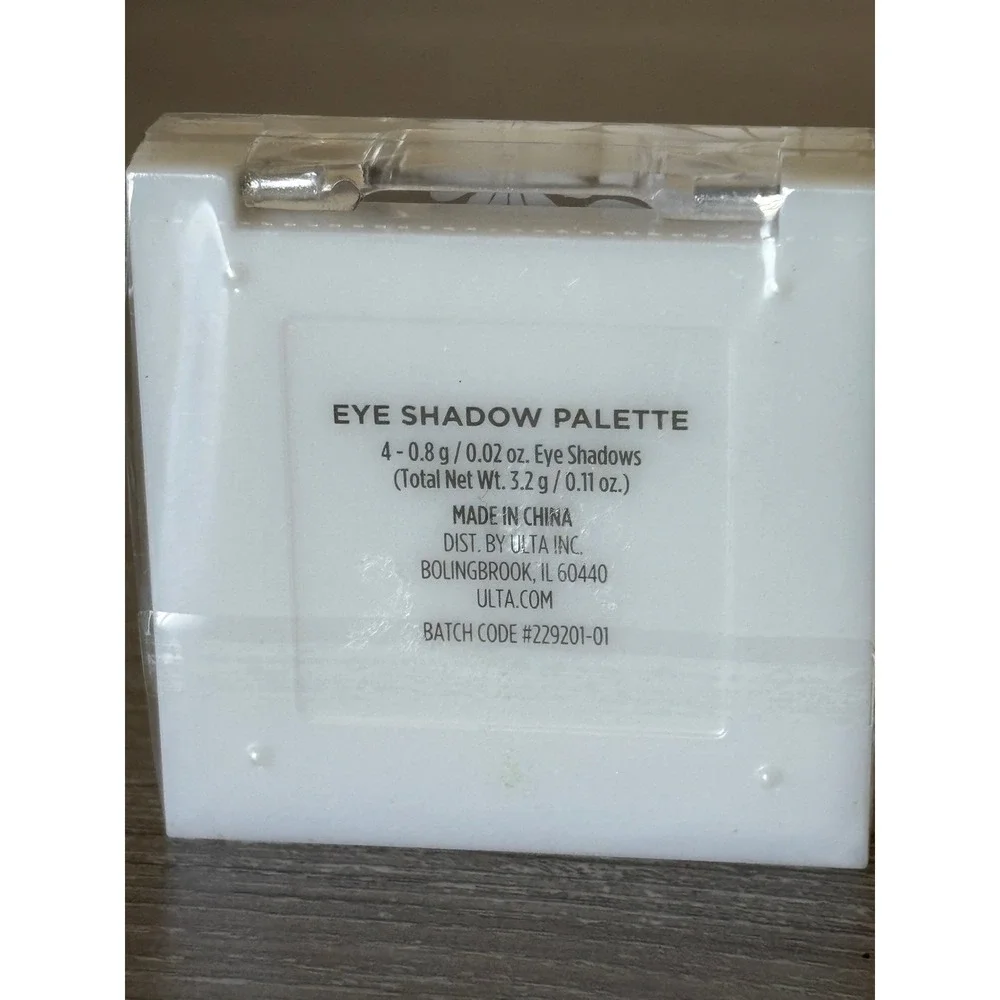 NEW Ulta Beauty Eye Shadow‎ Palette Quad Green Brown Shimmer Matte New Makeup